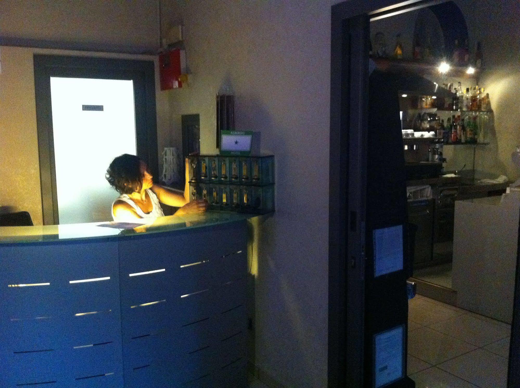 康维迪尼酒店 米兰 外观 照片